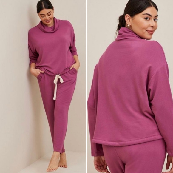TORRID Dream Fleece Cowl Neck Long Sleeve Lounge Sweatshirt in Violet Quartz - Picture 1 of 12